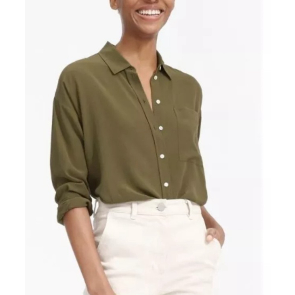 Everlane Blouse Women's Size XS Green Silk Buttoned Collared Long Sleeve